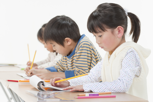 【小学生】豊かな感性と本質的な学力を育む『名作読書』に注力の写真